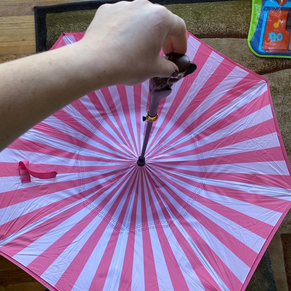 Mary Poppins Returns inverted umbrella - Picture 3 of 8